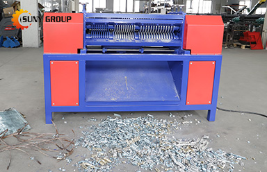Features of the fully automatic radiator stripping machine