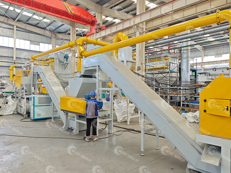 Bifacial photovoltaic panel recycling equipment