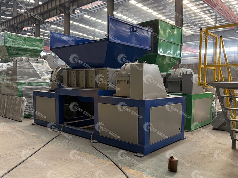 Three way catalytic converter shredder machine